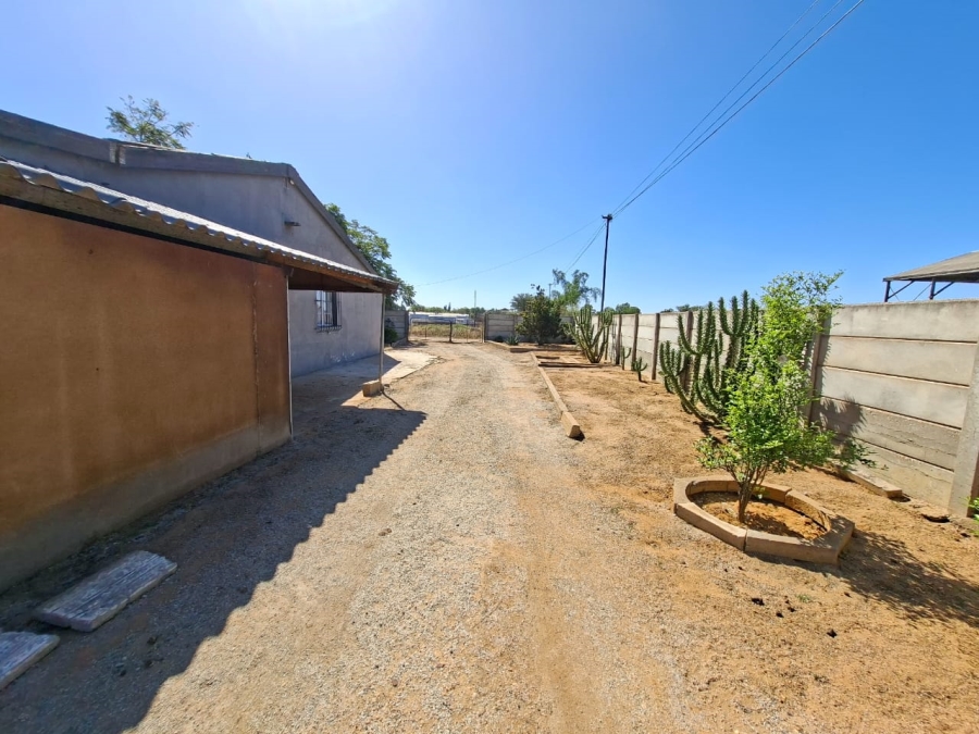 4 Bedroom Property for Sale in Klawer Western Cape